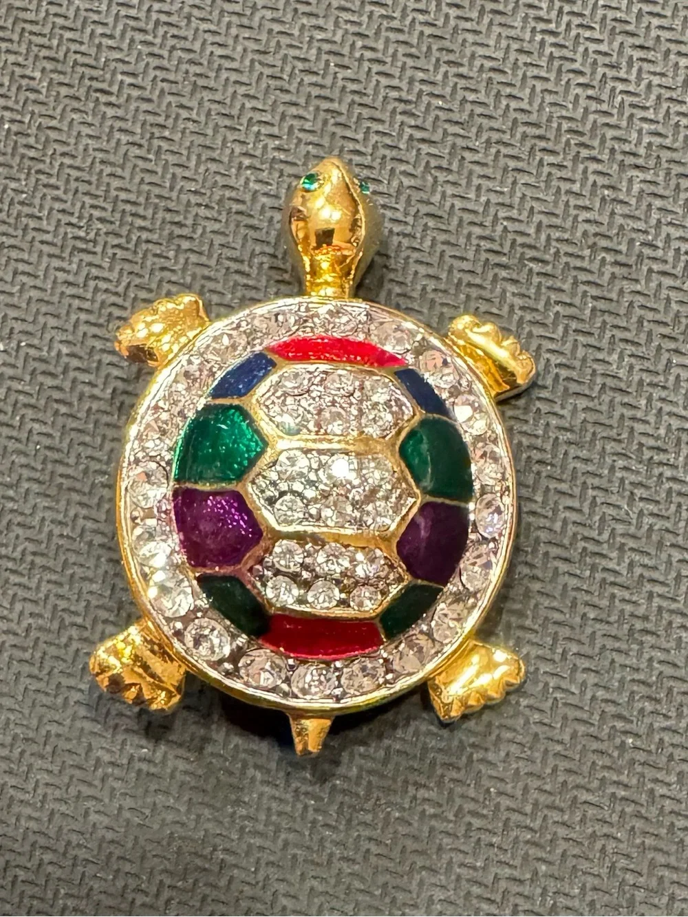 Vintage Gold Tone Turtle Brooch With Clean Rhinestones